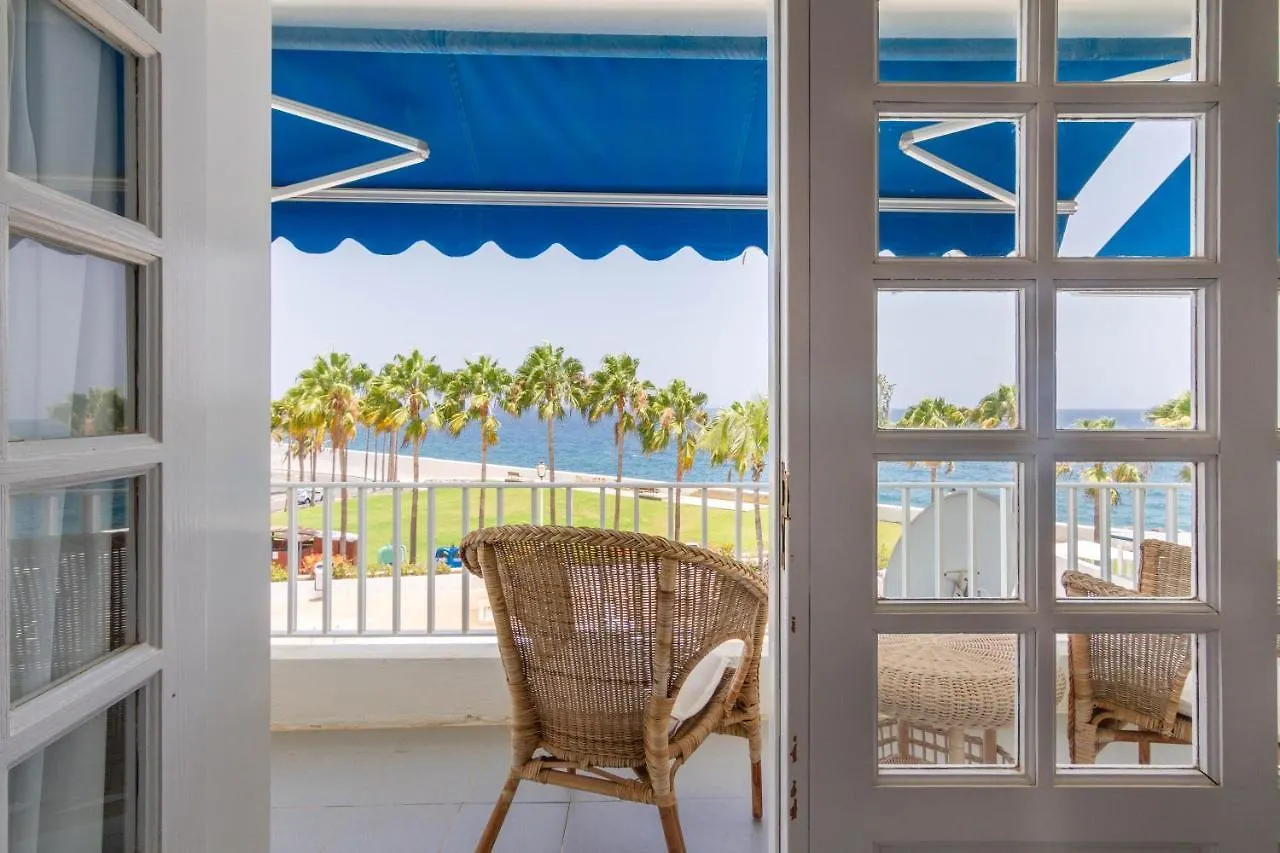 아파트 Apartamento Con Terraza Con Vistas Al Mar 파시토 블란코