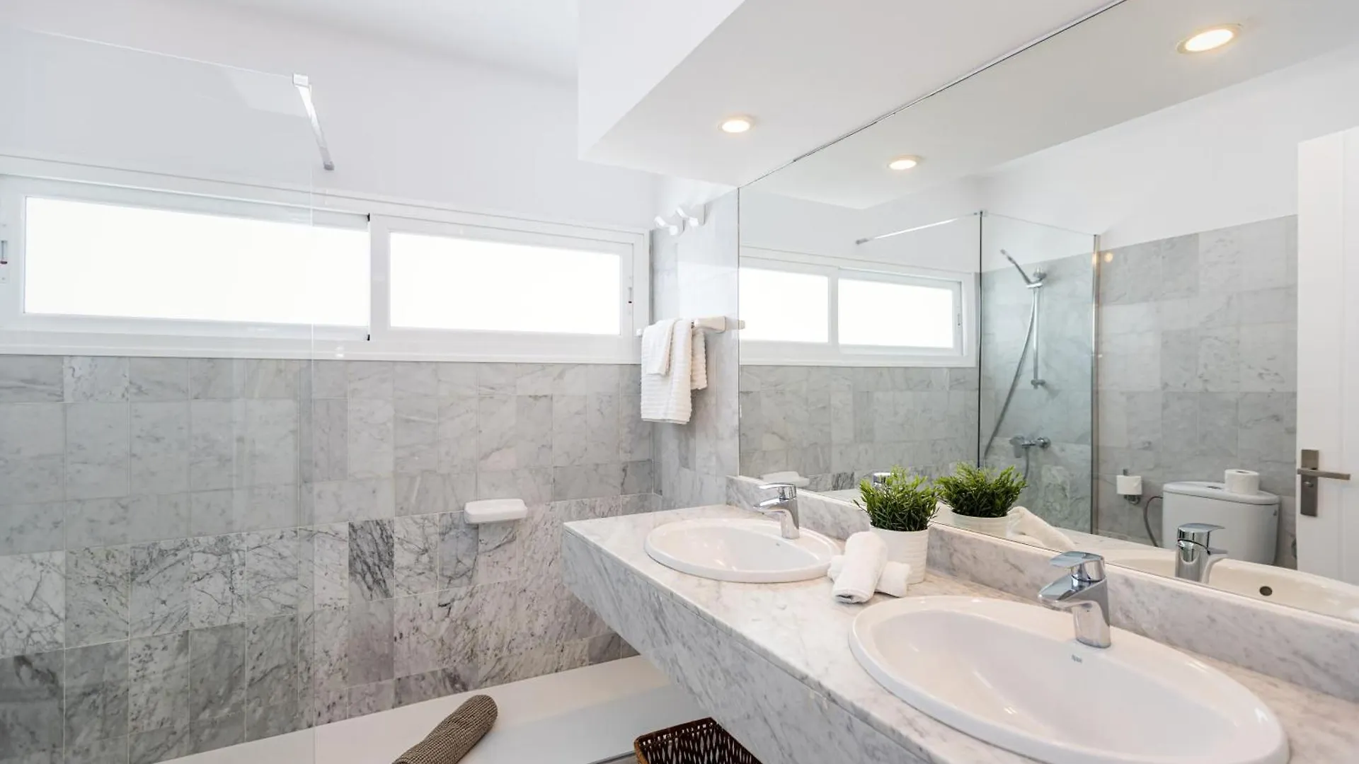 아파트 Apartamento Con Terraza Con Vistas Al Mar 파시토 블란코